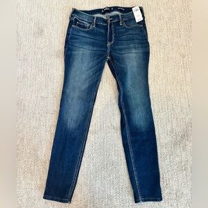 Hollister women’s low rise super skinny jeans sz 9 short 29 waist 28 length NWT